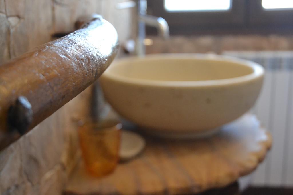 B&B Antica Botte 萨萨里 外观 照片
